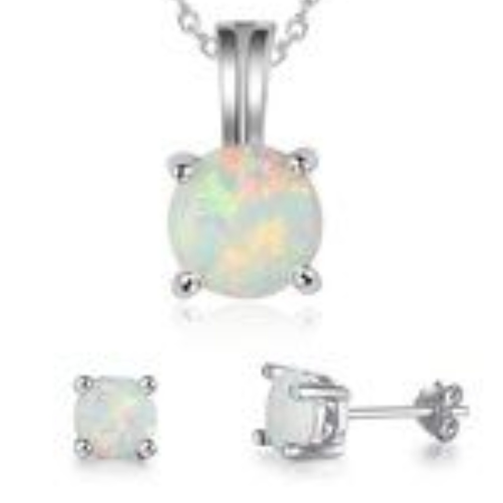 17" 925 STERLING SILVER CHAIN ~ 3 WHITE FIRE OPAL - Picture 1 of 3